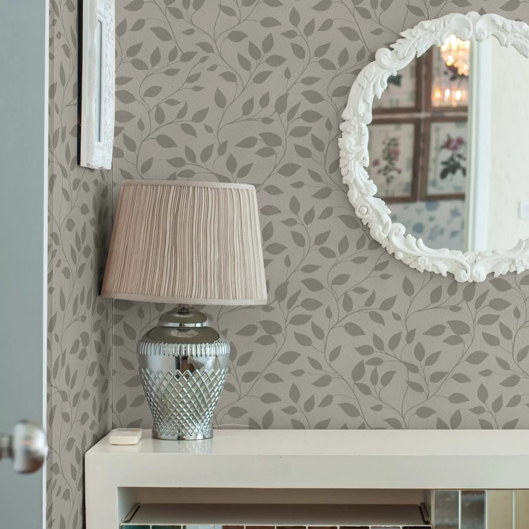 Шпалери Монохромні виноградні лози на тонкому фактурному полотні a00386