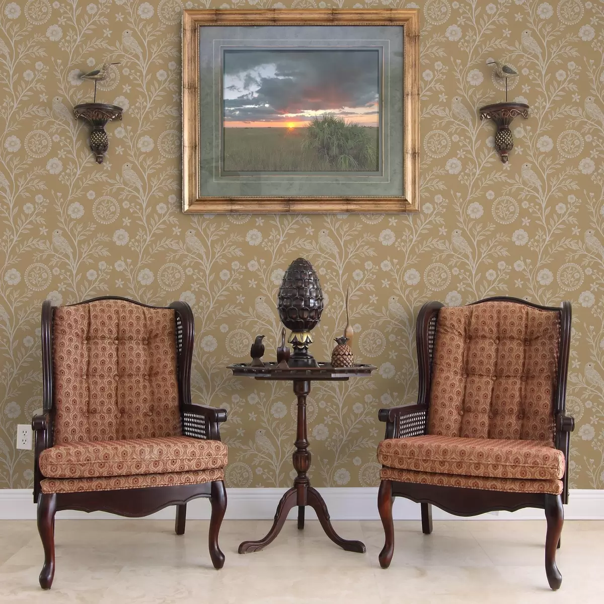 Шпалери Ніжний ескіз білого птаха та квітки Білий птах та квітка на тлі охри a00393