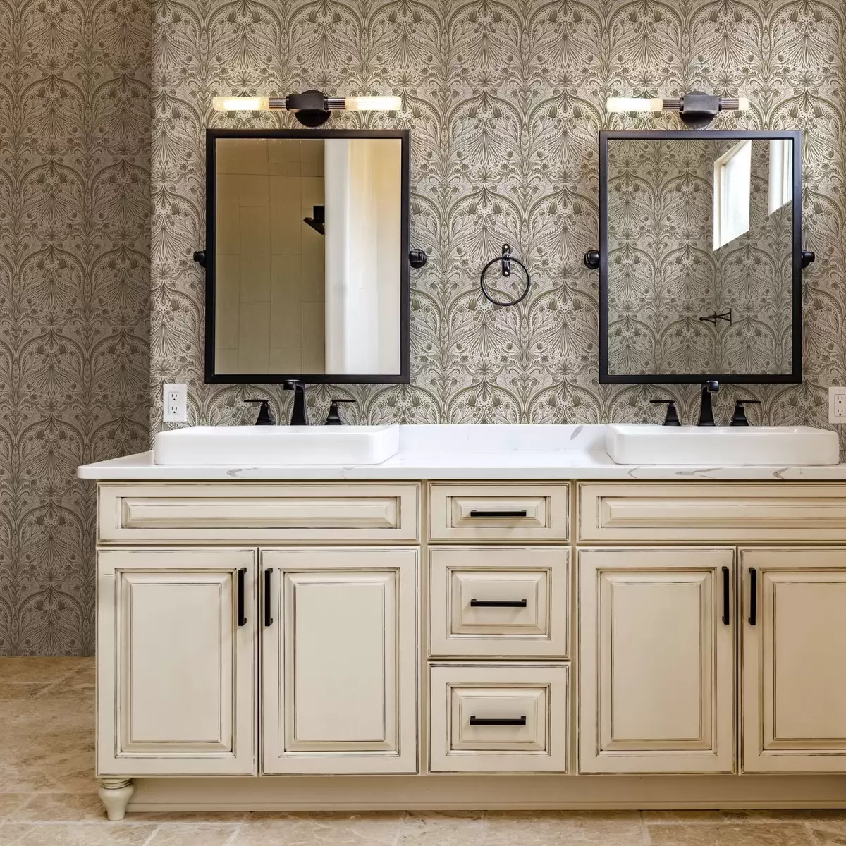 Шпалери Симетричний бароковий візерунок з рослинними мотивами a00436