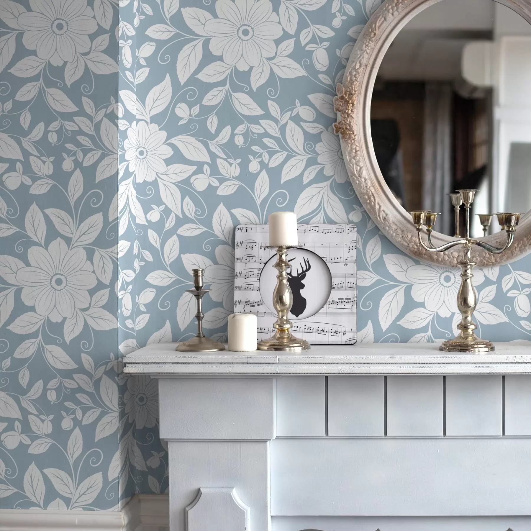 Шпалери Білий квітковий контур на пастельно-блакитному тлі a00452