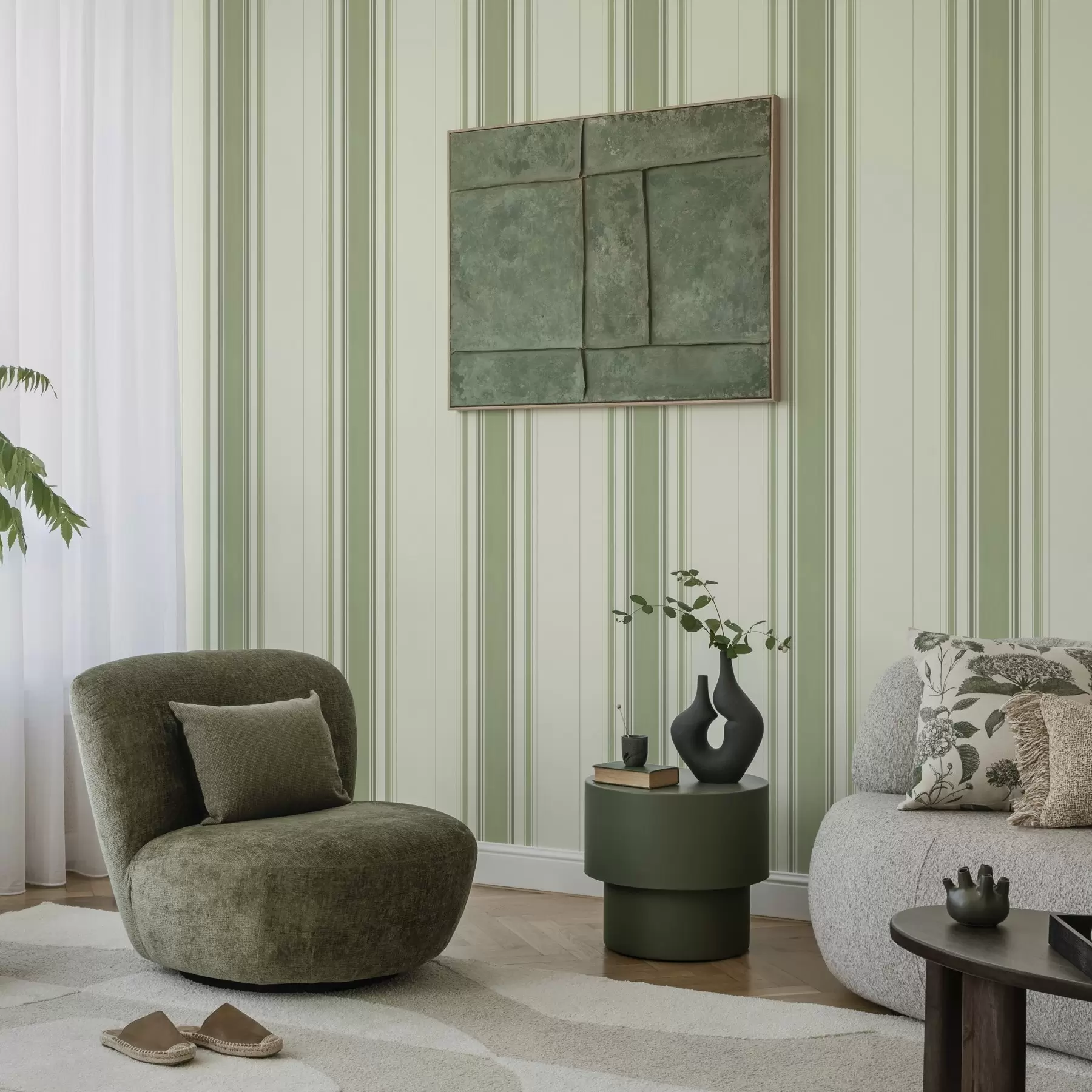 Шпалери Кремове тло з широкою зеленою центральною смугою a00519