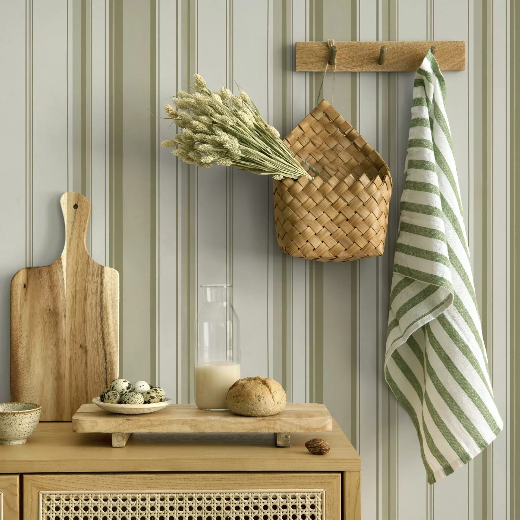 Шпалери Кремове тло з сіро-бежевими смугами різної ширини a00521