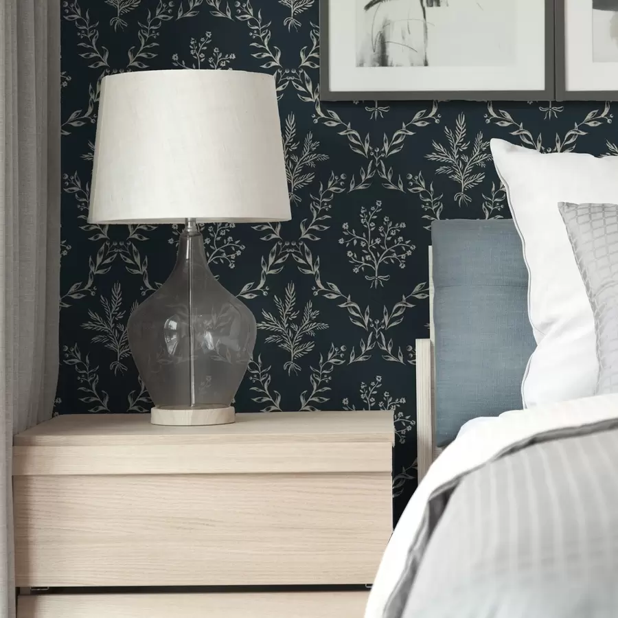 Шпалери Білі вінки з трав і квітів на темно-бірюзовому тлі a00599v2