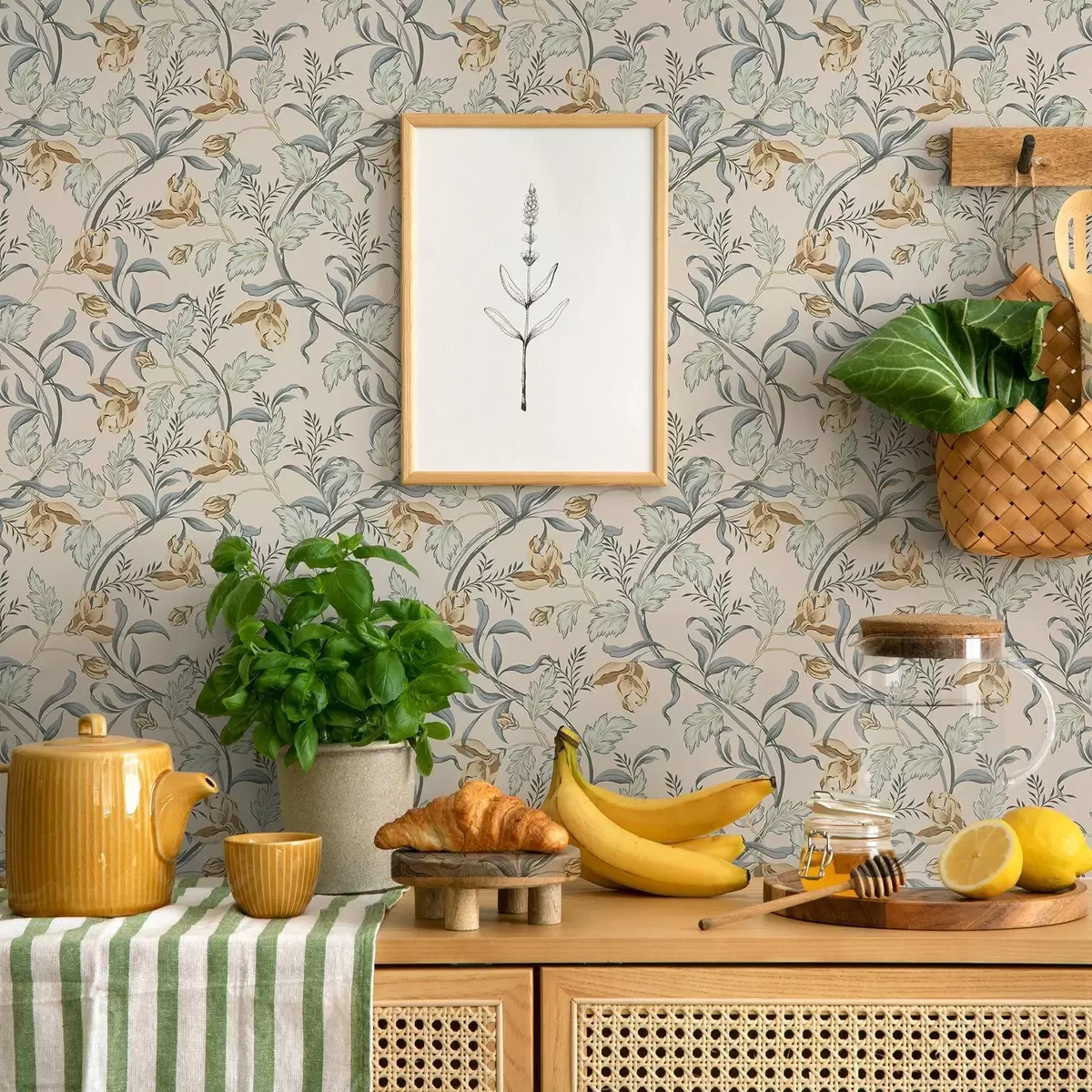 Шпалери Вінтажні квіти з блакитним листям на кремовому тлі a00717