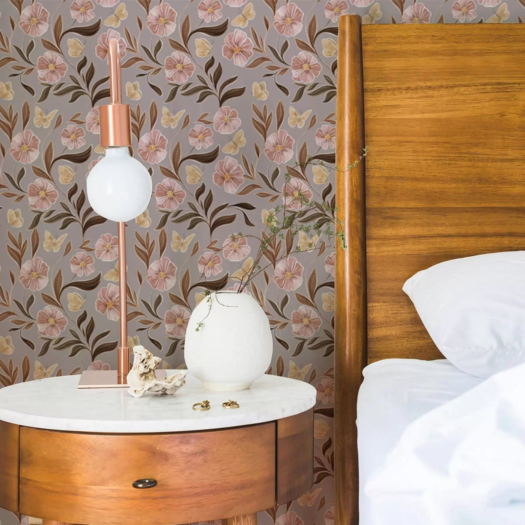 Шпалери Рожеві квіти та метелики на сіро-бежевому тлі a00633