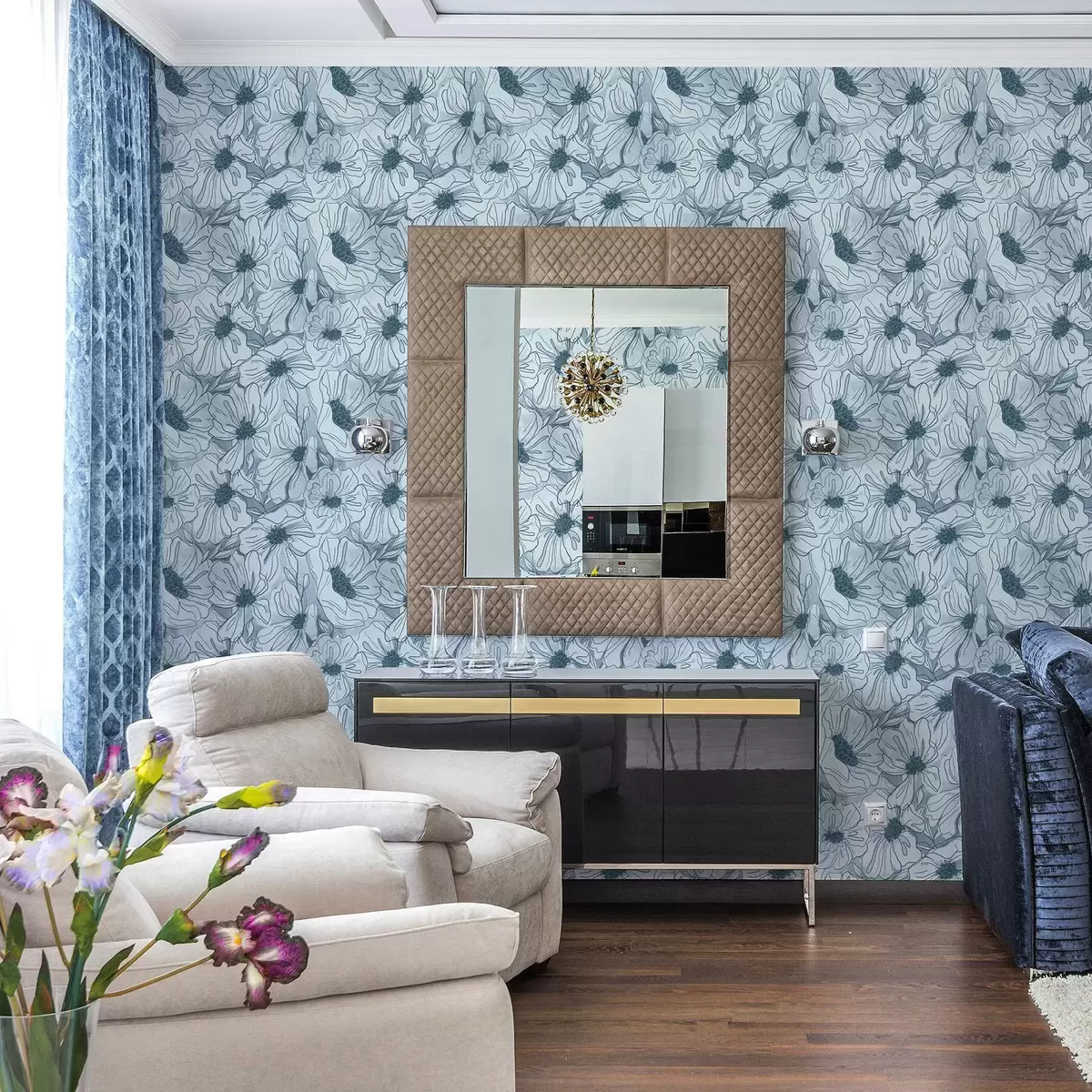 Шпалери Лінійні квіти в прохолодній сіро-блакитній палітрі a00636v2