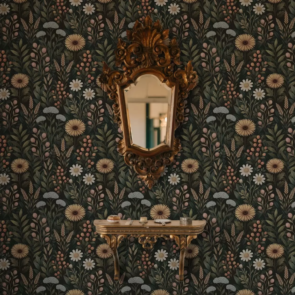 Шпалери Польові квіти та ягоди на темному тлі, природний орнамент a00707