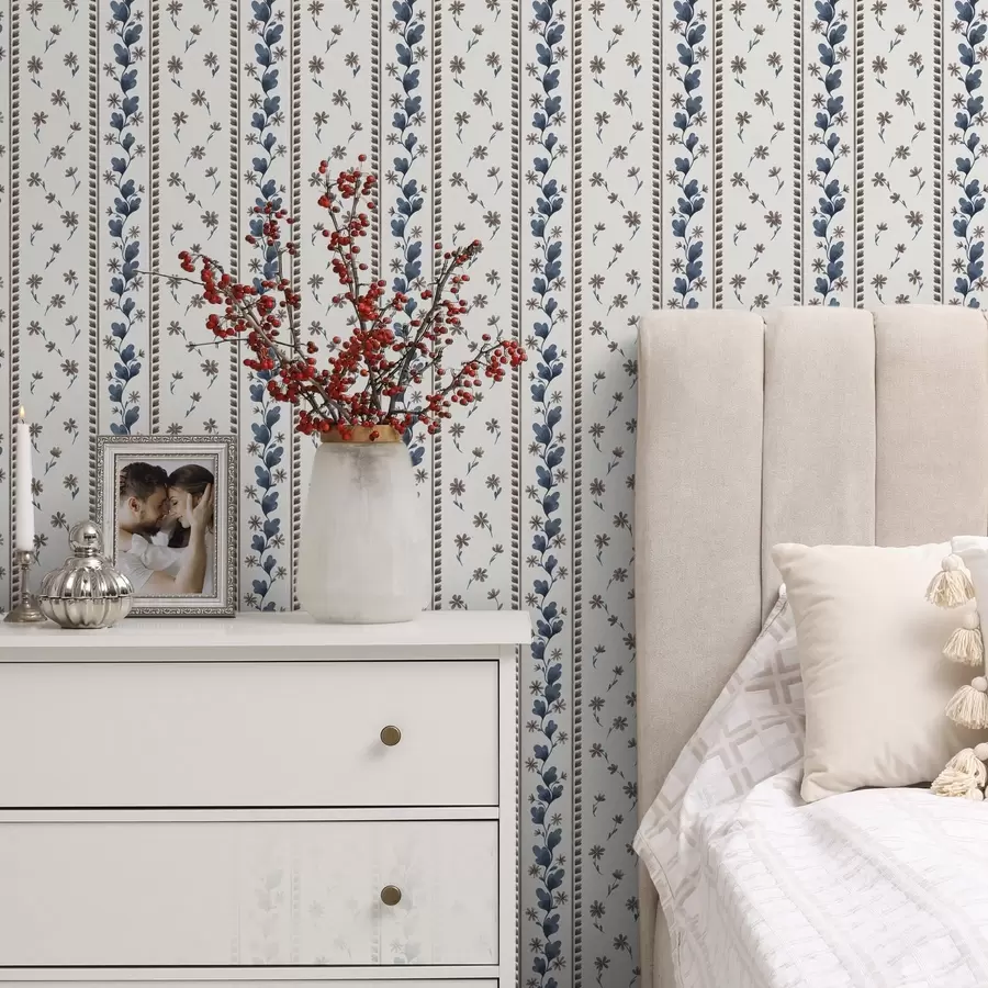 Шпалери Вертикальні квіткові смуги в синьо-коричневих відтінках a00811v2