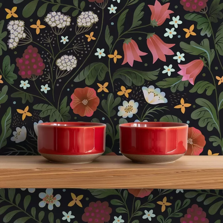 Шпалери Польові квіти та ягоди на глибокому чорному тлі a00849v3