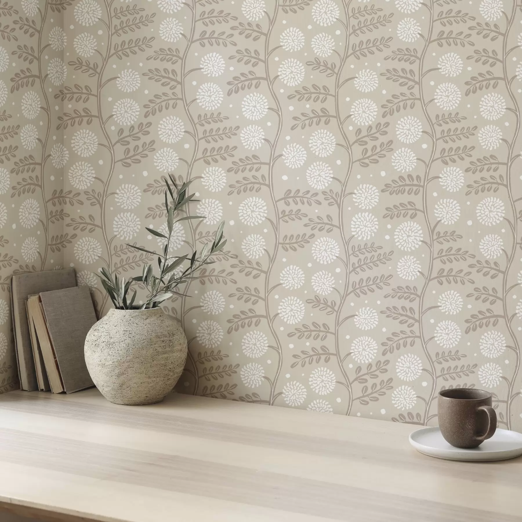 Шпалери Бежеві стебла з білими пухнастими квітами і м'якими крапками a00997