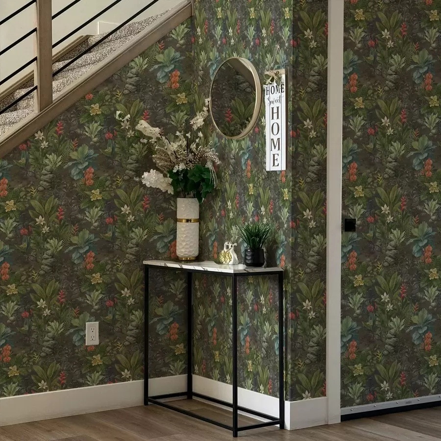 Шпалери Темний тропічний сад з яскравими квітами та листям a01079