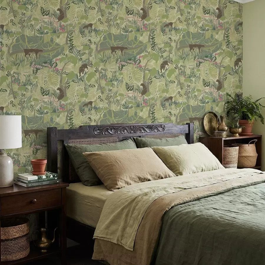 Шпалери Лісова сцена з тваринами та густим листям a01108